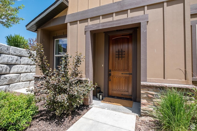 13609 N Hill Climb Ln, Kamas, UT 84036 - entrance to property featuring stone siding