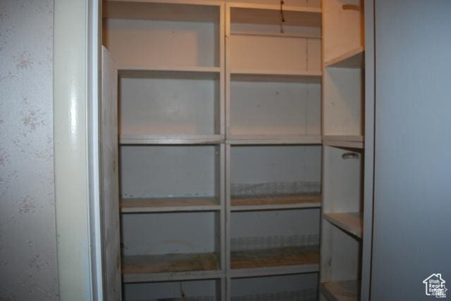 385 E 300 N, Spanish Fork, UT 84660 - view of closet