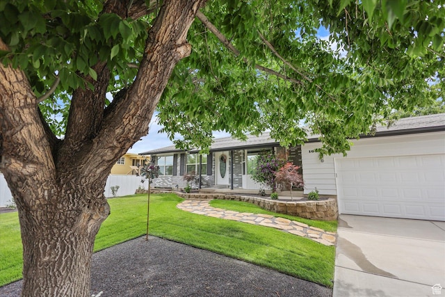 10865 S Granite Dr, Sandy, UT 84094 - single story home featuring an attached garage, driveway, and a porch