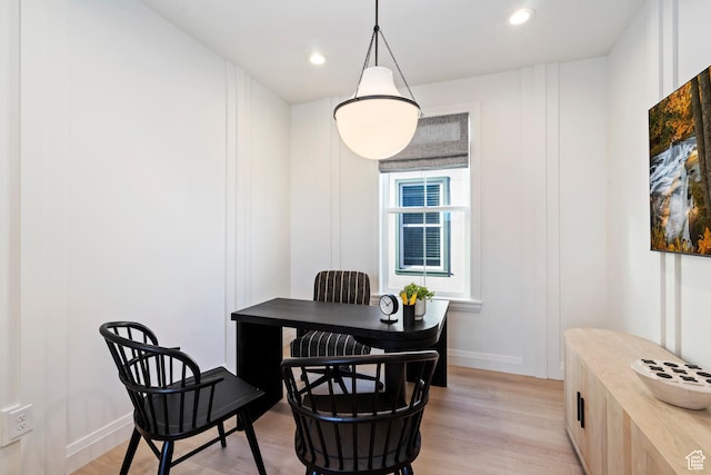 11214 S Easy Bee Rd, South Jordan, UT 84009 - dining space featuring light wood-style floors, recessed lighting, and baseboards