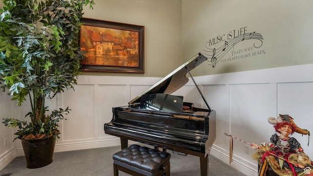 336 S 1400 W, Farmington, UT 84025 - sitting room featuring a decorative wall, carpet floors, and wainscoting