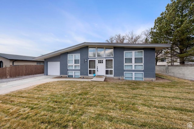 1532 S 200 E, Orem, UT 84058 - mid-century home with driveway, brick siding, and an attached garage