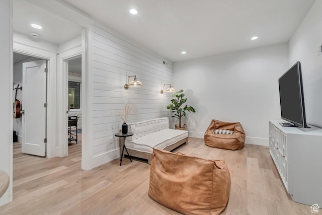 1366 S 370 E, Salem, UT 84653 - sitting room featuring light wood finished floors, recessed lighting, and baseboards