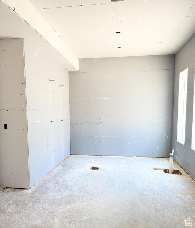 1137 W 4310 S, Hurricane, UT 84737 - empty room with concrete flooring