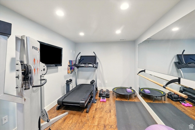 674 S 150 W, Hyde Park, UT 84318 - exercise room featuring wood finished floors, recessed lighting, and baseboards