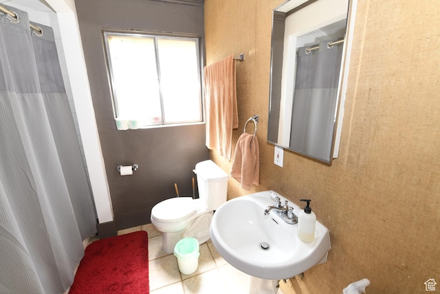 145 E 100 S, Farmington, UT 84025 - full bathroom with a sink, toilet, a shower with curtain, and tile patterned floors