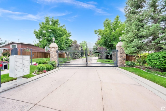 7195 S Villandrie Ln E, Cottonwood Heights, UT 84121 - view of gate