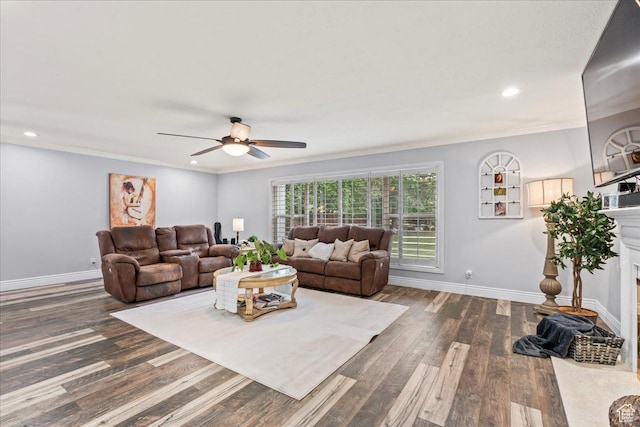2101 E 6425 S, Holladay, UT 84121 - living area featuring a ceiling fan, dark wood-style floors, baseboards, recessed lighting, and ornamental molding