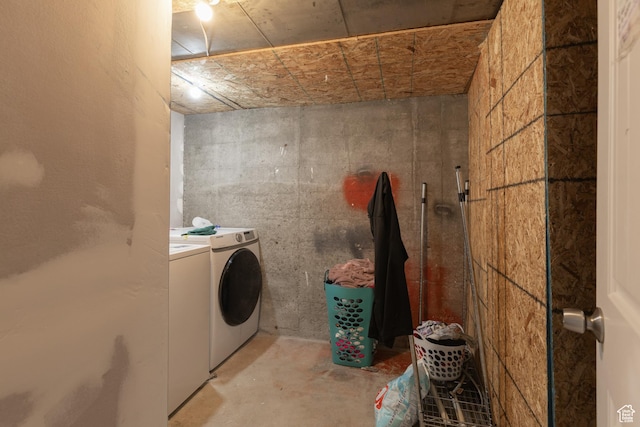 8750 W Helen Dr N, Magna, UT 84044 - laundry room featuring separate washer and dryer