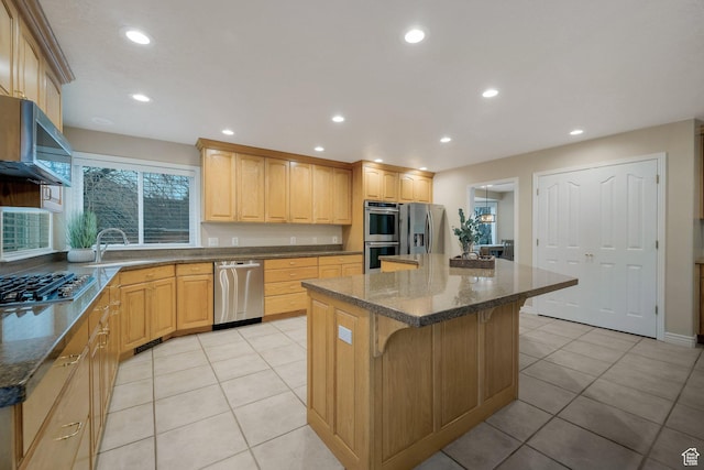 6192 W Ridge Rd, Highland, UT 84003 - kitchen featuring appliances with stainless steel finishes, a kitchen island, recessed lighting, range hood, and a breakfast bar area