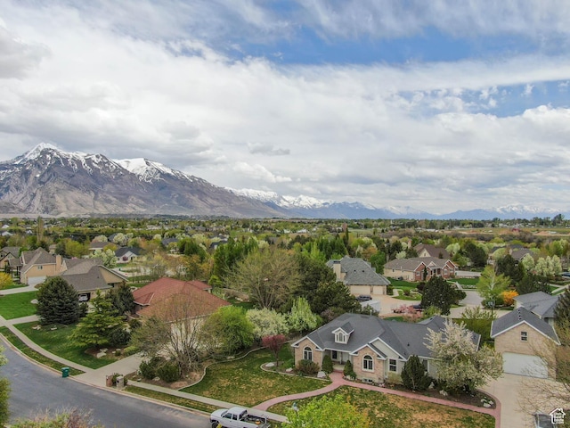 6192 W Ridge Rd, Highland, UT 84003 - aerial view of residential area featuring mountains