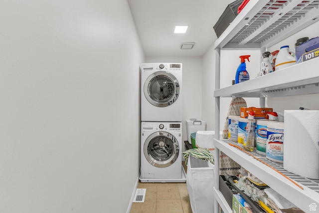 2268 E 10140 S, Sandy, UT 84092 - laundry room with stacked washer / drying machine and baseboards