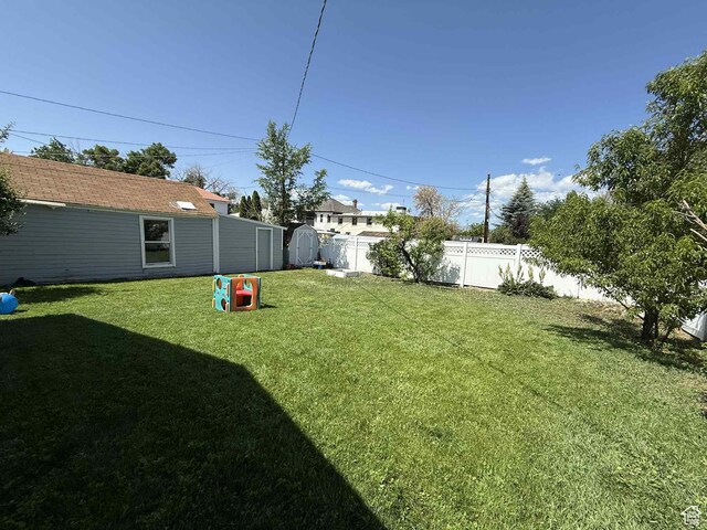 229 N Carbon Ave, Price, UT 84501 - view of yard