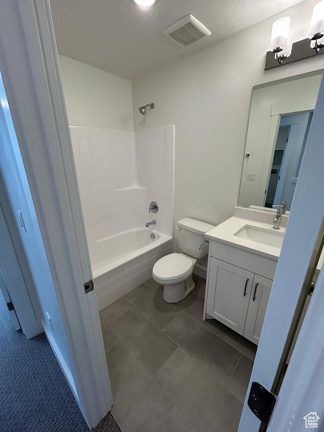 554 N 800 W, Smithfield, UT 84335 - bathroom featuring vanity, toilet, and shower / bath combination