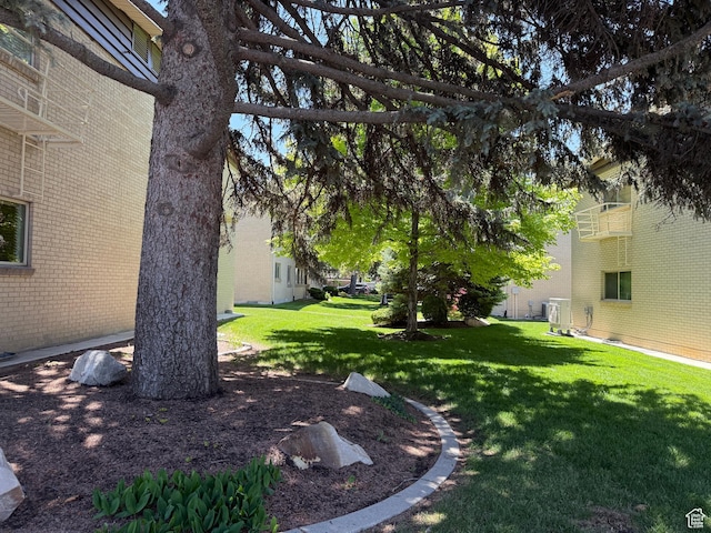 1132 E 2700 S Unit E36, Millcreek, UT 84106 - view of green lawn