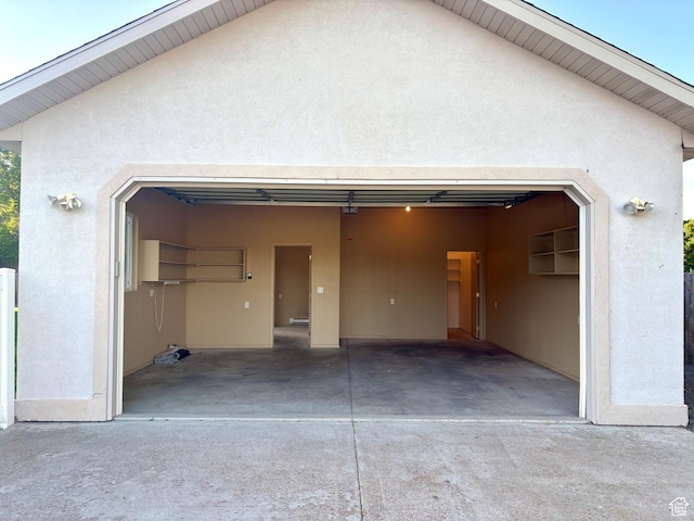 192 S 100 E, Wellsville, UT 84339 - garage with driveway