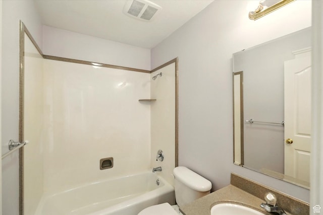 192 S 100 E, Wellsville, UT 84339 - bathroom featuring washtub / shower combination and vanity