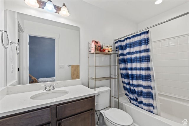 10849 S Lake Run Rd Unit 187, South Jordan, UT 84009 - full bath featuring vanity, shower / bath combination with curtain, toilet, ensuite bathroom, and recessed lighting