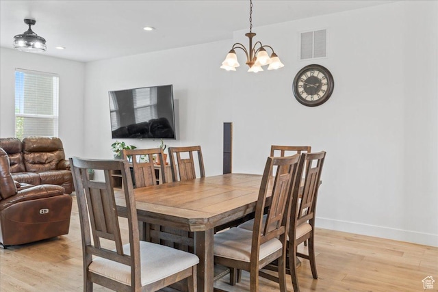 10849 S Lake Run Rd Unit 187, South Jordan, UT 84009 - dining space with light wood-style flooring, a chandelier, baseboards, and recessed lighting