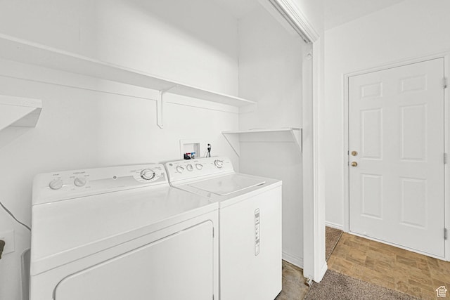 282 Caleb Dr, North Salt Lake, UT 84054 - laundry area featuring washing machine and clothes dryer