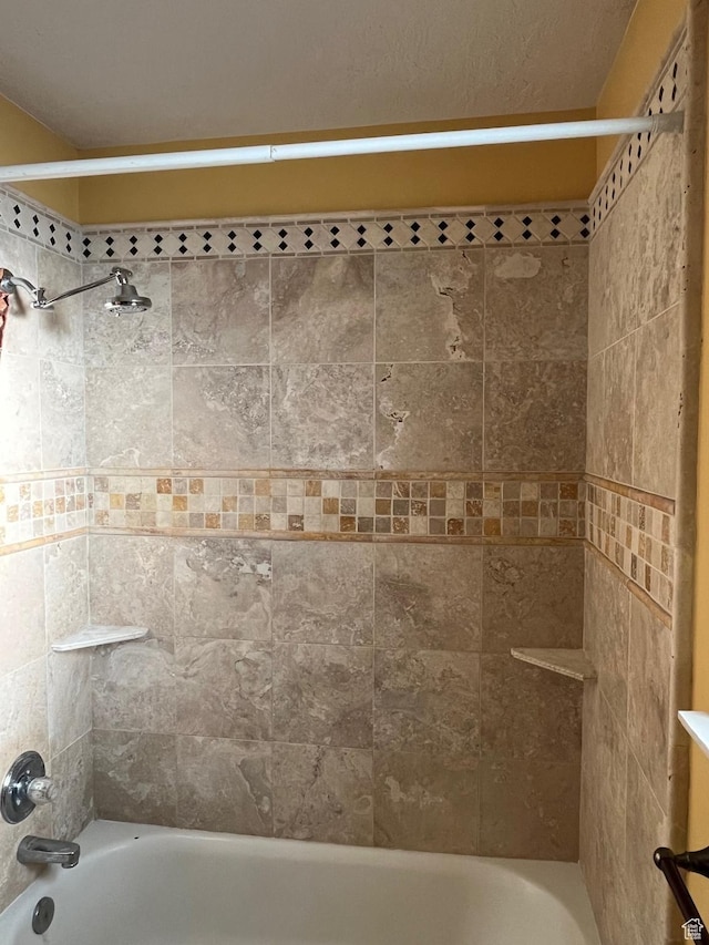 632 W 200 N, Salt Lake City, UT 84116 - bathroom featuring washtub / shower combination