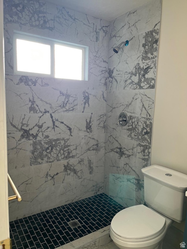 632 W 200 N, Salt Lake City, UT 84116 - full bath with a stall shower and toilet