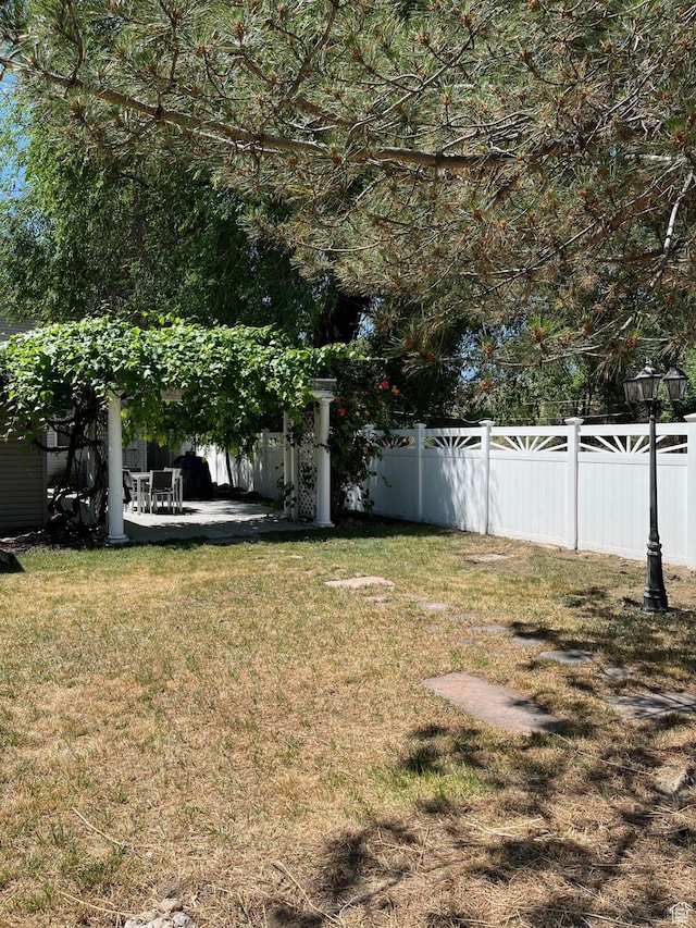 632 W 200 N, Salt Lake City, UT 84116 - view of yard featuring a patio area