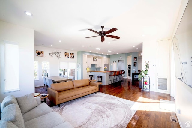 964 W Vahe St, Draper, UT 84020 - living area featuring dark wood-type flooring, ceiling fan, and recessed lighting