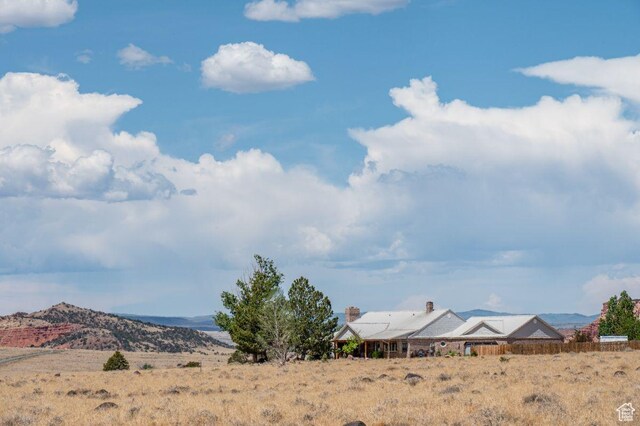 397 N Wendy Dr, Torrey, UT 84775 - view of mountain background