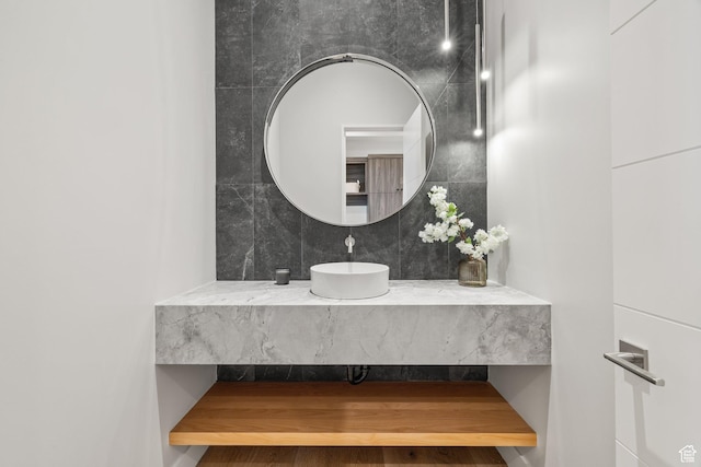3654 Aspen Camp Loop, Park City, UT 84098 - bathroom with tasteful backsplash and vanity