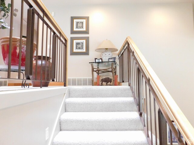 6658 S Murray Bluffs Dr W, Murray, UT 84123 - photo 38