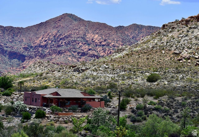 527 S Moenkopi Dr, Leeds, UT 84746 - view of mountain background