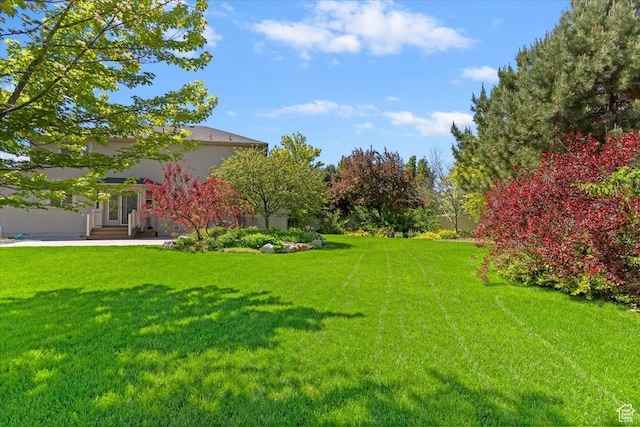 5264 S 6150 W, Hooper, UT 84315 - view of green lawn featuring entry steps