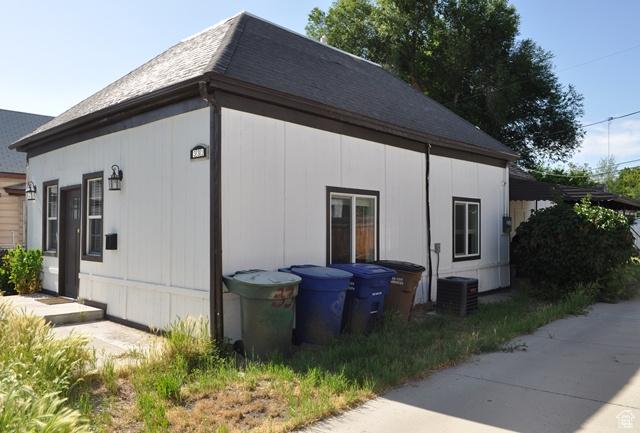 331 E Hampton Ave S, Salt Lake City, UT 84111 - view of side of home with central air condition unit