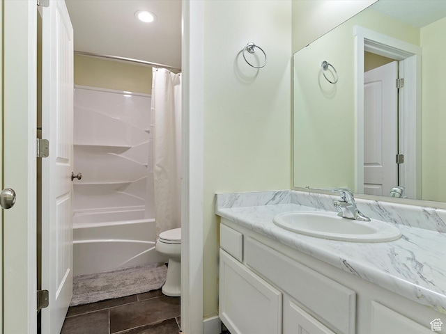 1631 E 1470 S Unit 5E, Ogden, UT 84404 - full bath featuring vanity, shower / bath combination with curtain, toilet, and tile patterned floors