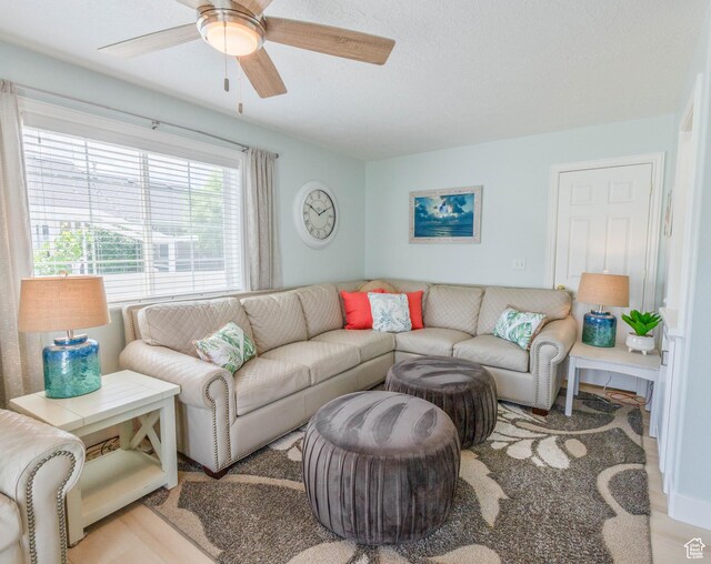 675 S 30 E, Ephraim, UT 84627 - living room featuring a ceiling fan