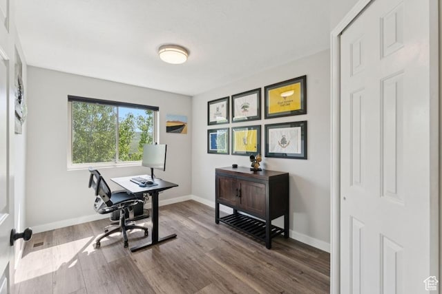 8086 N Meadowview Dr, Snyderville, UT 84098 - office space featuring wood finished floors and baseboards