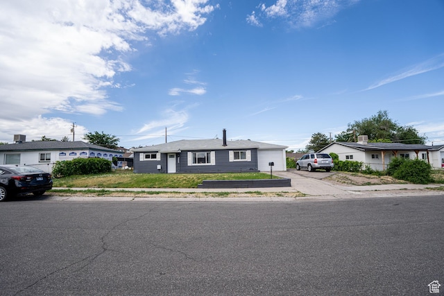 4820 S 4900 W, Kearns, UT 84118 - single story home featuring driveway