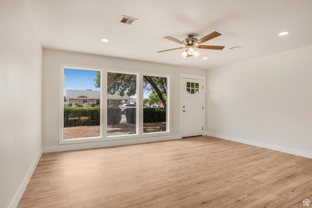 1098 N 1900 W, St George, UT 84770 - empty room featuring ceiling fan, baseboards, light wood-style flooring, and recessed lighting