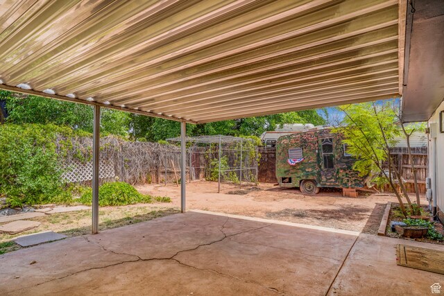 1098 N 1900 W, St George, UT 84770 - fenced backyard with a patio area