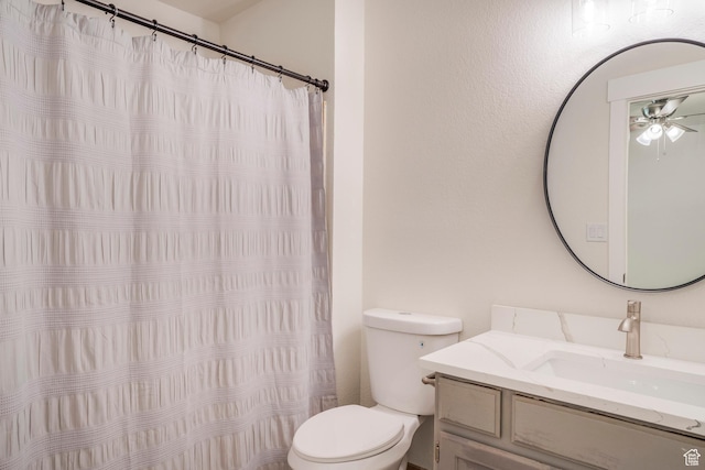 1098 N 1900 W, St George, UT 84770 - full bathroom featuring toilet, vanity, a ceiling fan, and a shower with curtain