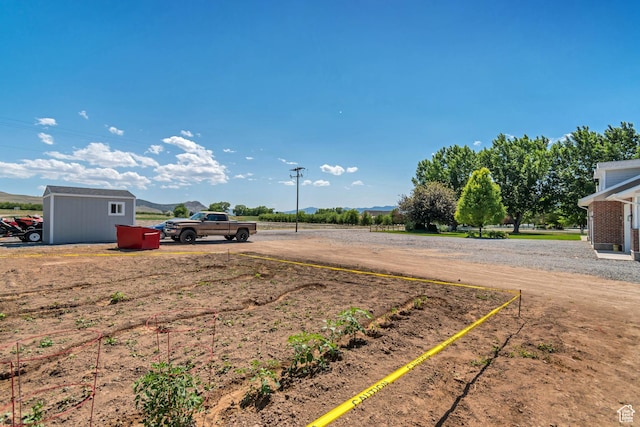 719 E Center St, Genola, UT 84655 - view of yard with an outdoor structure