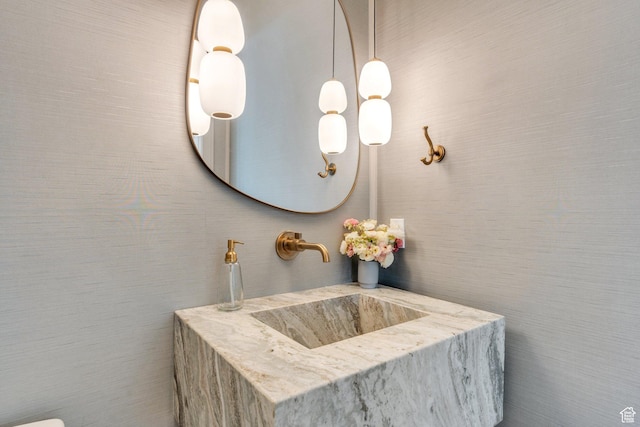 3943 N Foothill Dr, Provo, UT 84604 - bathroom featuring a sink