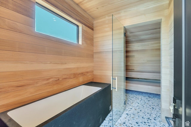 3943 N Foothill Dr, Provo, UT 84604 - full bath featuring a tub to relax in