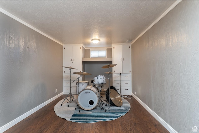 1820 E Meadow Dr S, Cottonwood Heights, UT 84121 - playroom with wood finished floors, a textured ceiling, and crown molding