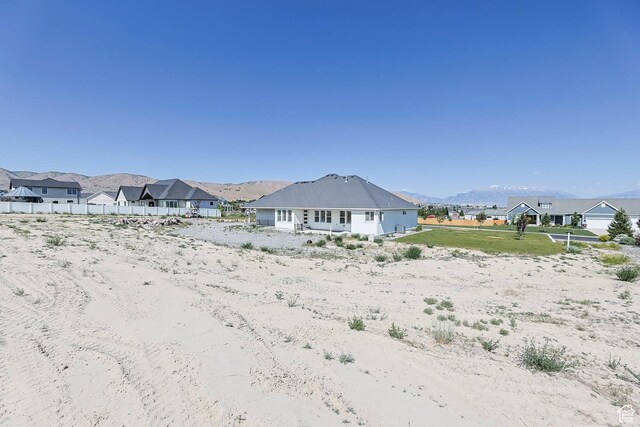 9447 N Arrowhead Dr, Eagle Mountain, UT 84005 - view of yard featuring a mountain view and a residential view