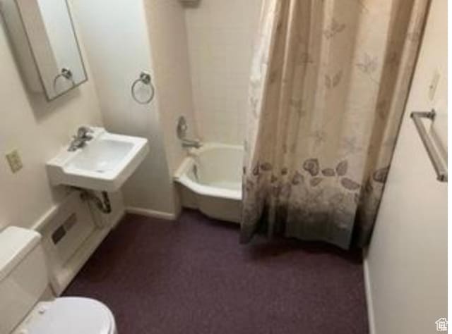 133 W Forest St, Brigham City, UT 84302 - full bath featuring toilet, shower / bath combo, and a sink