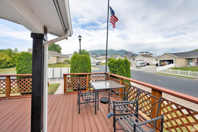 1589 E Ridgefield Rd, Spanish Fork, UT 84660 - deck with a residential view and outdoor dining space