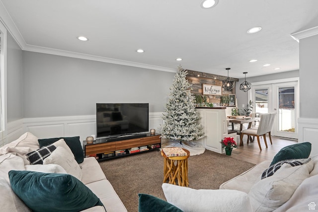 7935 S 2800 W, West Jordan, UT 84088 - living area featuring recessed lighting, wainscoting, a decorative wall, and crown molding
