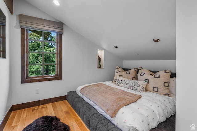 8120 Cache Dr Unit 9, Park City, UT 84060 - bedroom featuring vaulted ceiling, wood finished floors, recessed lighting, and baseboards
